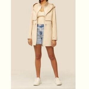Soia & Kyo Enora jacket. Spring. Quilted parts. Hood. Cream/tan Size L.